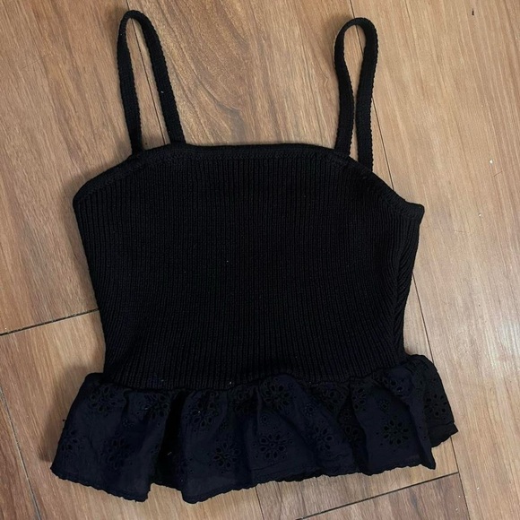 Forever 21 Black Ribbed Eyelet Ruffle Cami minimalist casual summer size S - Picture 2 of 3